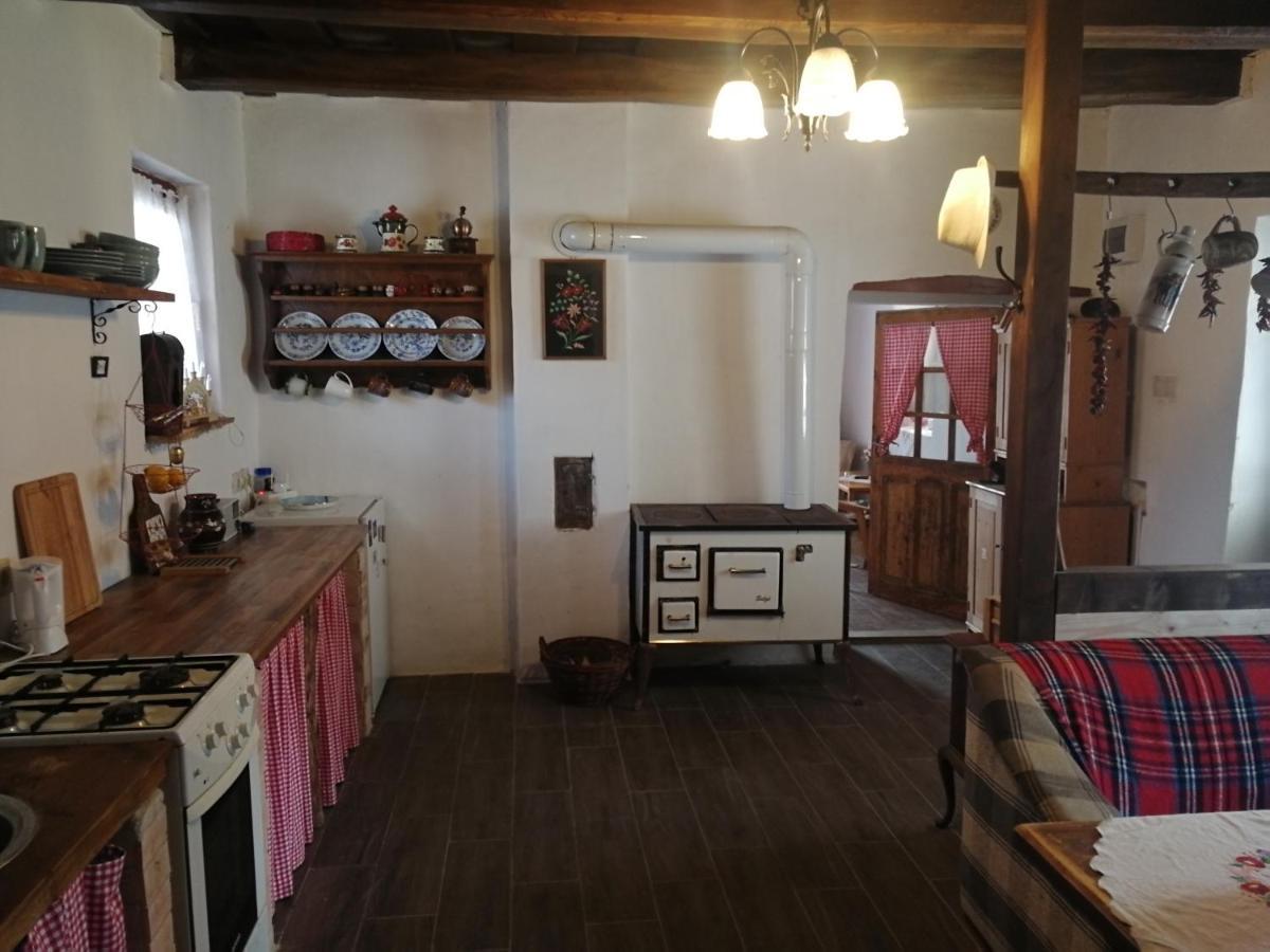 Traditionelles Bauernhaus Flieder Zalaszentgrót Buitenkant foto